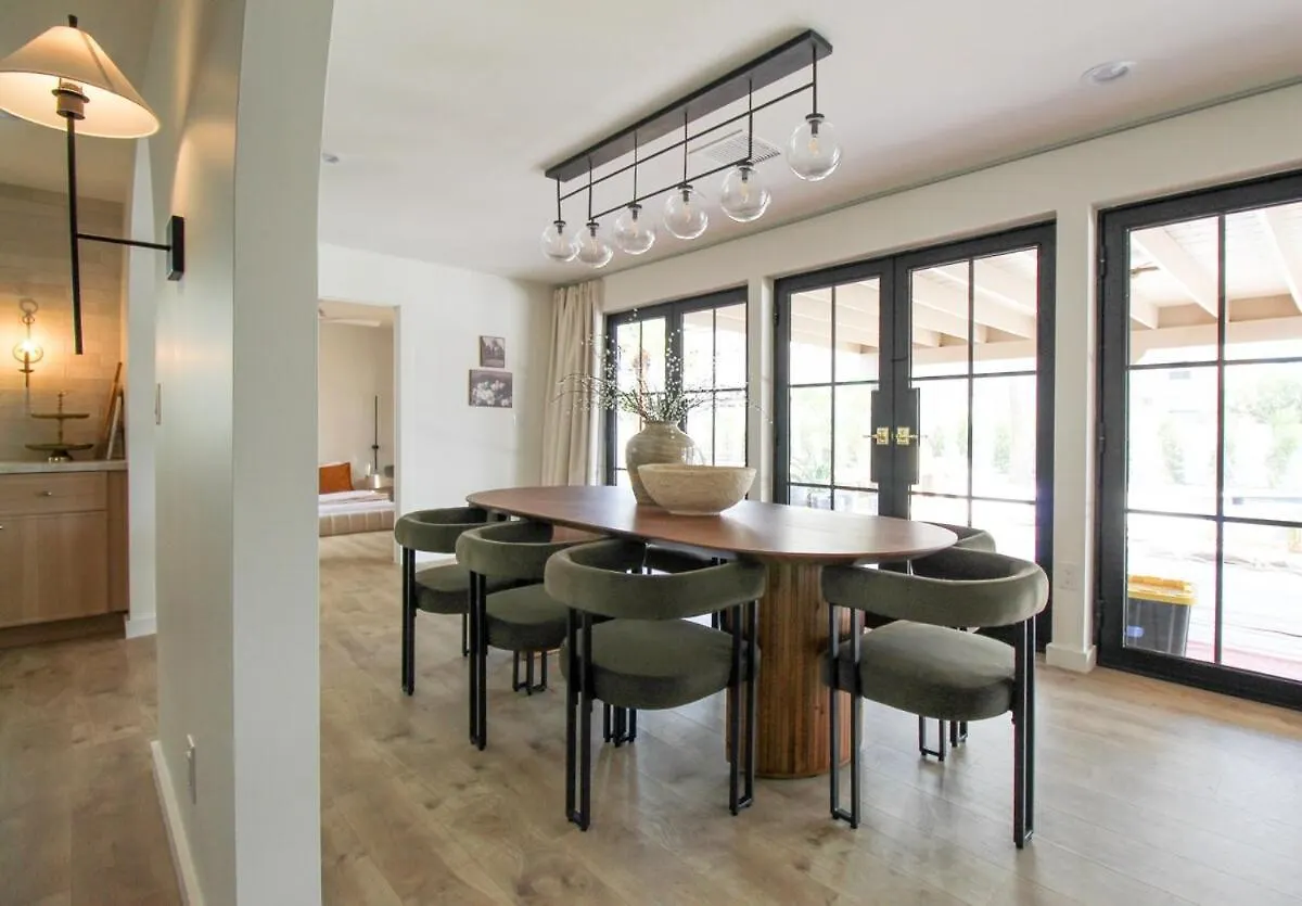 Maison 1975-Chic Luxury Retreat Scottsdale